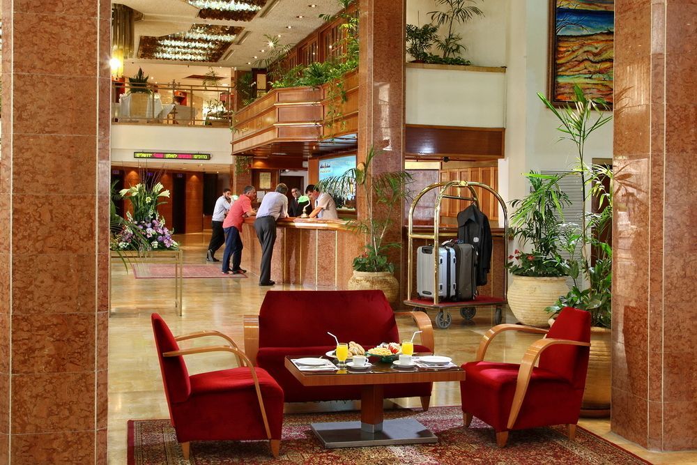 Gate Hotel